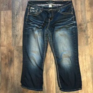 Maurice’s capri blue jean thick stitching size 11/12